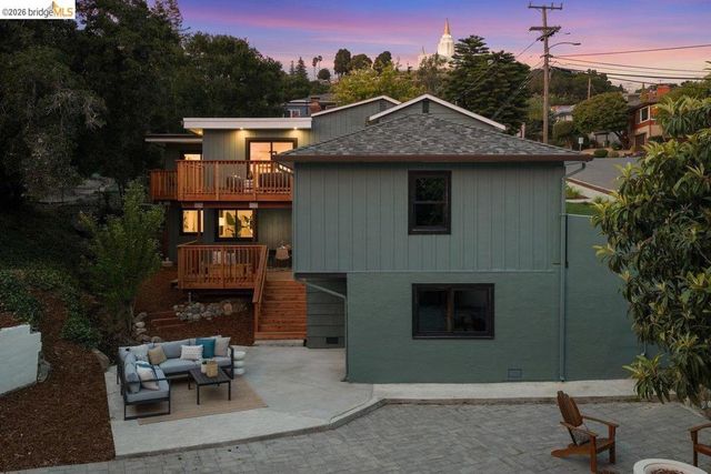 4207 Laguna Ave, Oakland, CA 94602