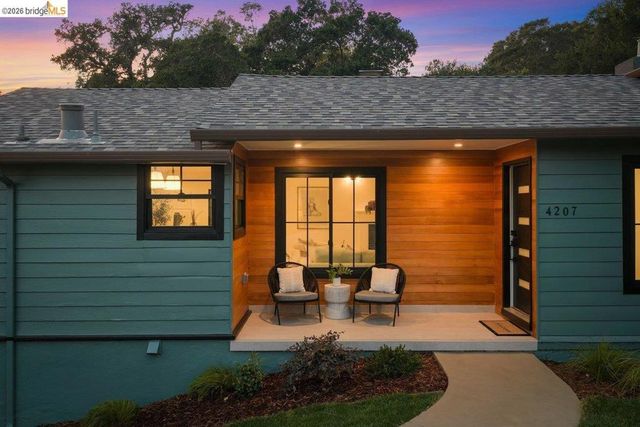 4207 Laguna Ave, Oakland, CA 94602