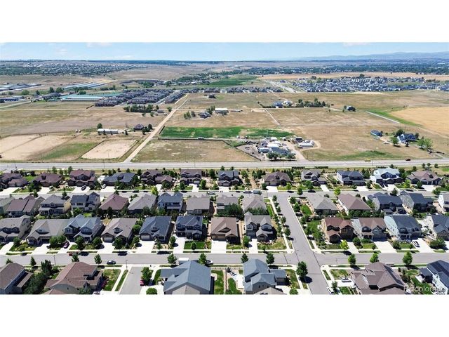 828 Gilpin Cir, Erie, CO 80516