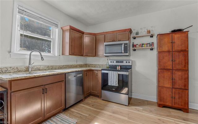 1016 31st ST, Newport News, VA 23607