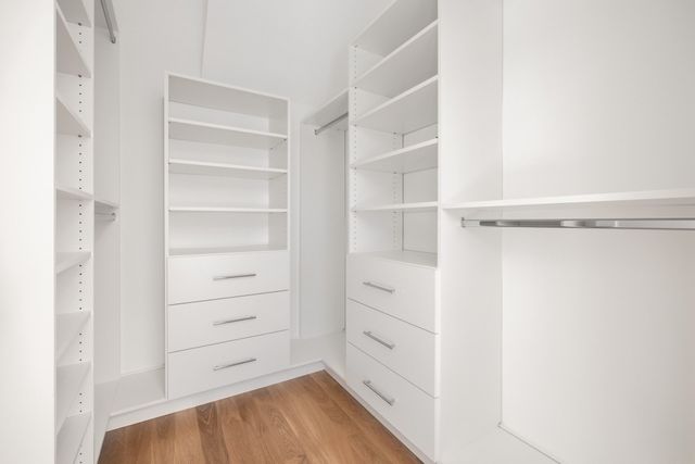 3 Lawn Ave 1, Newton, MA 02460