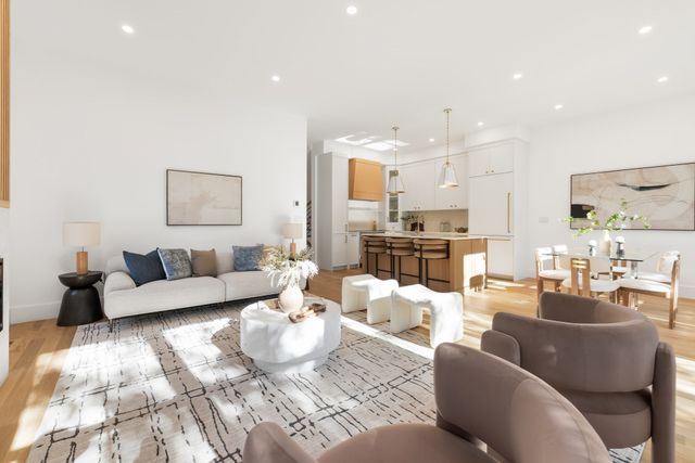 3 Lawn Ave 1, Newton, MA 02460