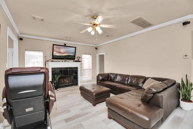 2543 Acadiana Lane, Seabrook, TX 77586