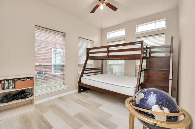 2543 Acadiana Lane, Seabrook, TX 77586