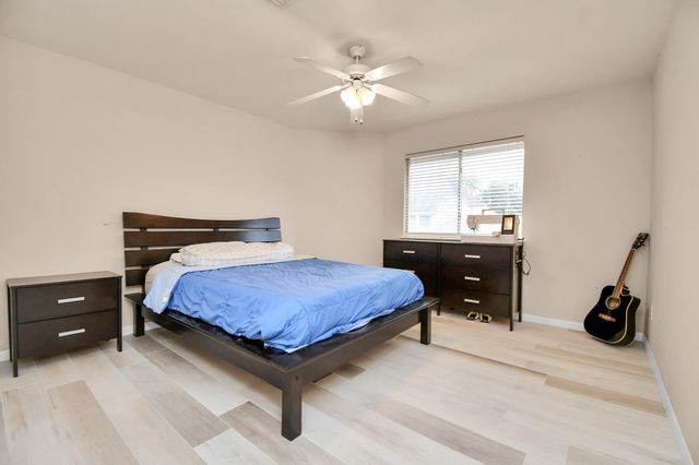 2543 Acadiana Lane, Seabrook, TX 77586