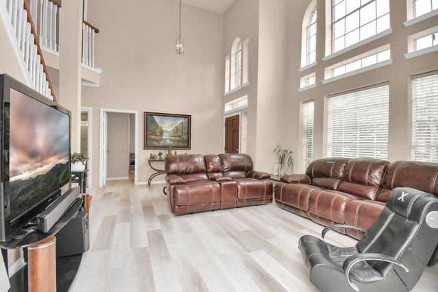 2543 Acadiana Lane, Seabrook, TX 77586