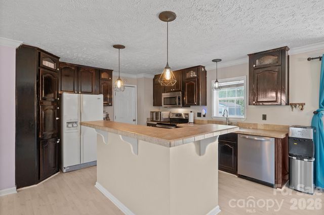 132 Top Flite Drive, Statesville, NC 28677