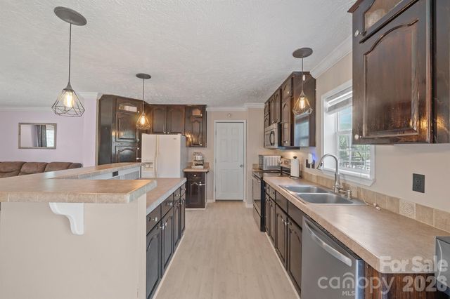 132 Top Flite Drive, Statesville, NC 28677