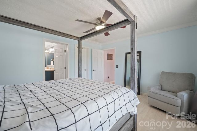132 Top Flite Drive, Statesville, NC 28677