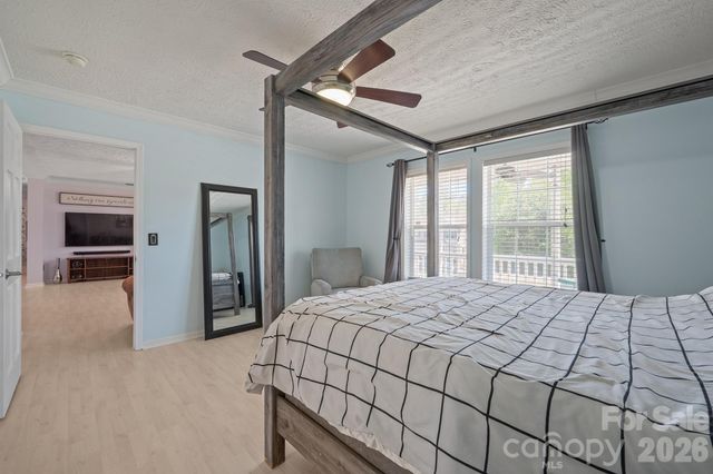 132 Top Flite Drive, Statesville, NC 28677