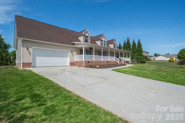 132 Top Flite Drive, Statesville, NC 28677