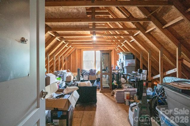 132 Top Flite Drive, Statesville, NC 28677