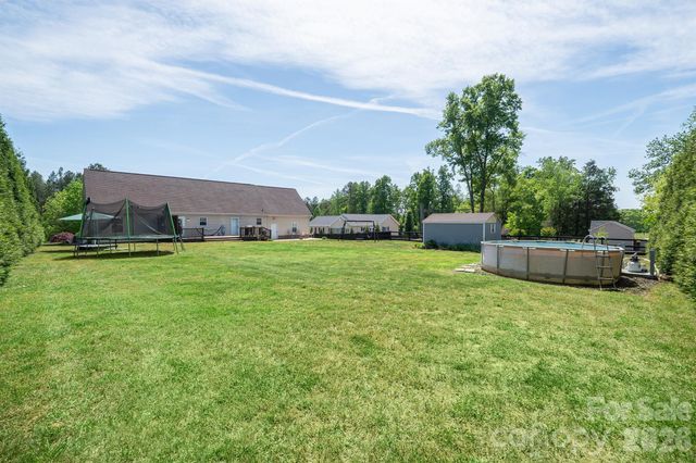 132 Top Flite Drive, Statesville, NC 28677