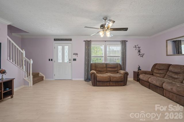 132 Top Flite Drive, Statesville, NC 28677