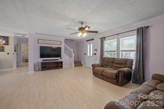 132 Top Flite Drive, Statesville, NC 28677