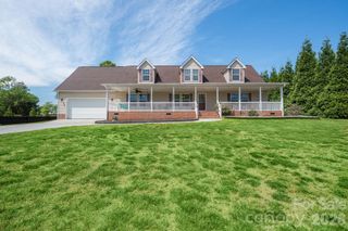 132 Top Flite Drive, Statesville, NC 28677