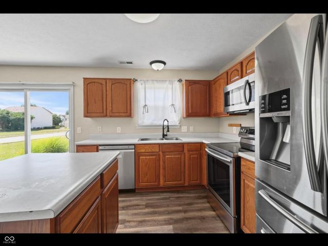 5470 Fieldhurst Lane, Plainfield, IN 46168