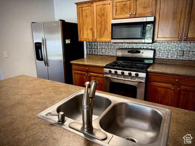 361 E 1900 N, North Ogden, UT 84414