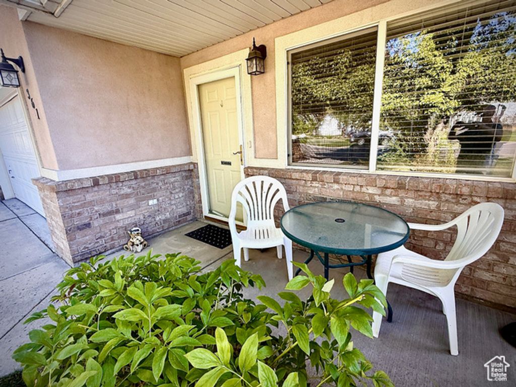 361 E 1900 N, North Ogden, UT 84414