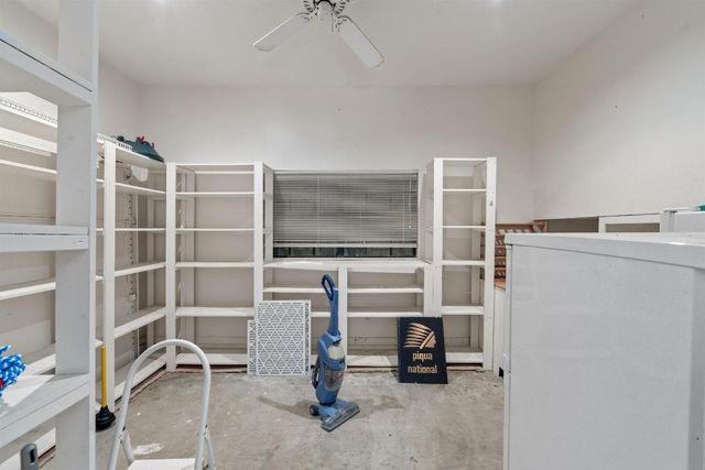 206 Queens Lane, Palm Beach, FL 33480