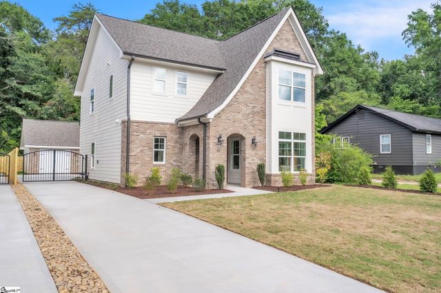 30 Tubbs Mountain Road, Travelers Rest, SC 29690