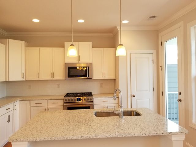 1566 Prince Edward Street, Mount Pleasant, SC 29466