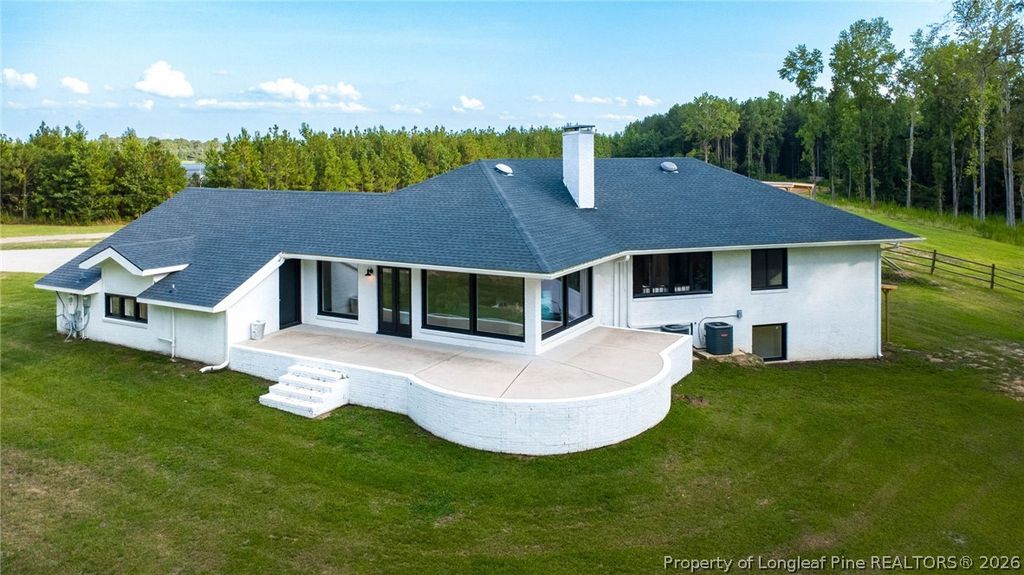 820 Saint Pauls Drive, Raeford, NC 28376 — photo 2