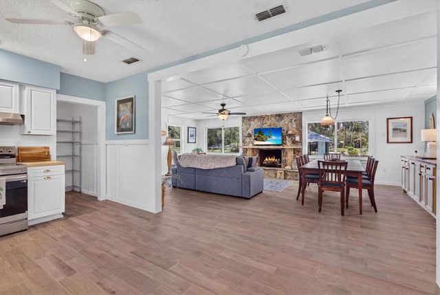 6086 ISLAND DRIVE, Weeki Wachee, FL 34607