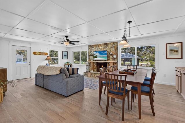 6086 ISLAND DRIVE, Weeki Wachee, FL 34607