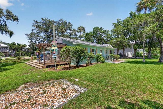 6086 ISLAND DRIVE, Weeki Wachee, FL 34607