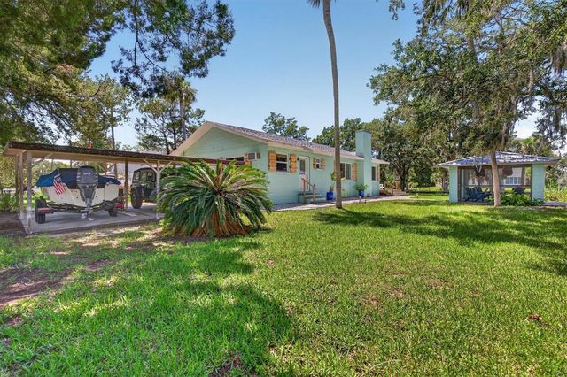 6086 ISLAND DRIVE, Weeki Wachee, FL 34607