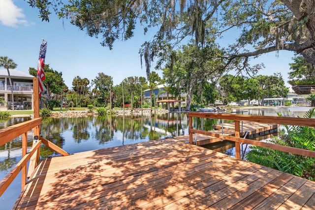 6086 ISLAND DRIVE, Weeki Wachee, FL 34607