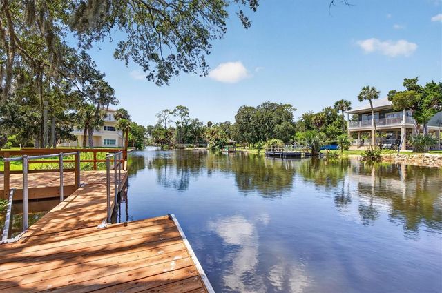 6086 ISLAND DRIVE, Weeki Wachee, FL 34607
