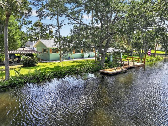 6086 ISLAND DRIVE, Weeki Wachee, FL 34607