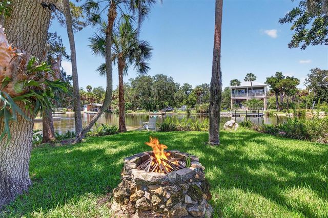 6086 ISLAND DRIVE, Weeki Wachee, FL 34607