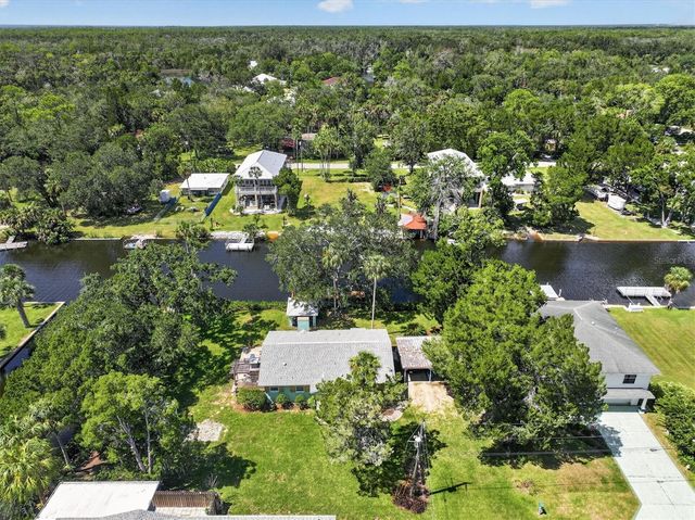 6086 ISLAND DRIVE, Weeki Wachee, FL 34607