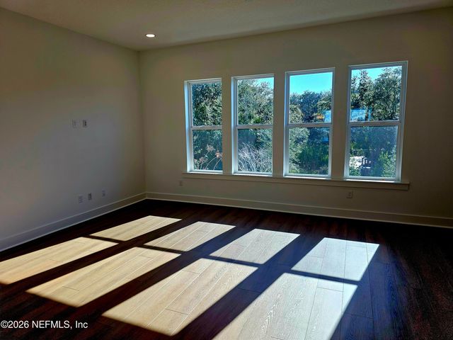 1912 PRUDENTIAL Drive, Jacksonville, FL 32207