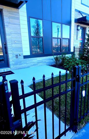 1912 PRUDENTIAL Drive, Jacksonville, FL 32207