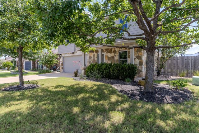 201 Mossberg LN, Bastrop, TX 78602