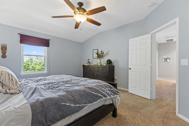 201 Mossberg LN, Bastrop, TX 78602