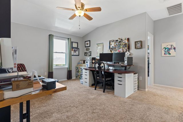 201 Mossberg LN, Bastrop, TX 78602