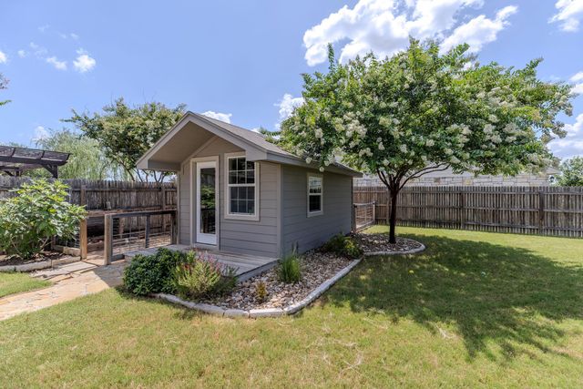 201 Mossberg LN, Bastrop, TX 78602