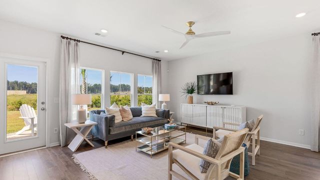 1067 Red Turnstone Run, Summerville, SC 29485