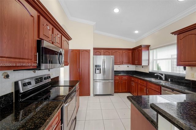 6306 Harbour Oak Dr, Lake Worth, FL 33467