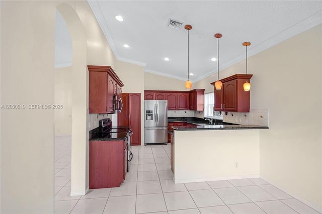 6306 Harbour Oak Dr, Lake Worth, FL 33467