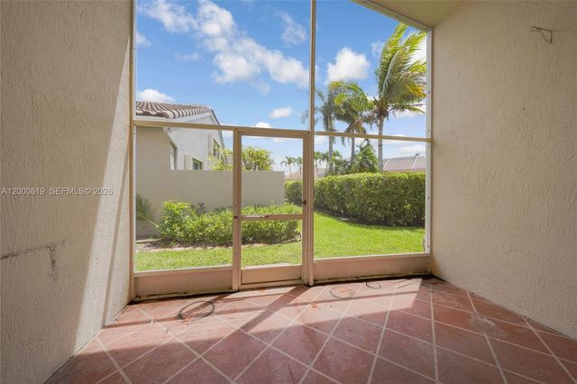 6306 Harbour Oak Dr, Lake Worth, FL 33467
