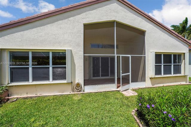 6306 Harbour Oak Dr, Lake Worth, FL 33467