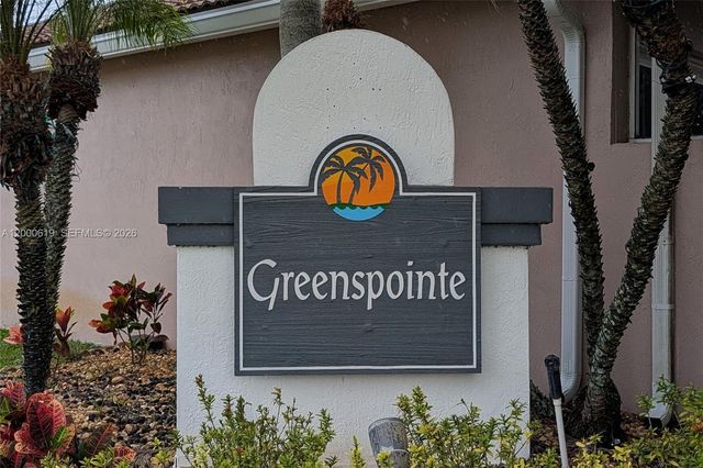 6306 Harbour Oak Dr, Lake Worth, FL 33467