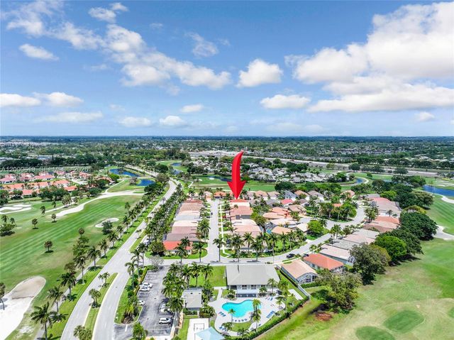 6306 Harbour Oak Dr, Lake Worth, FL 33467