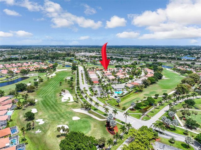 6306 Harbour Oak Dr, Lake Worth, FL 33467